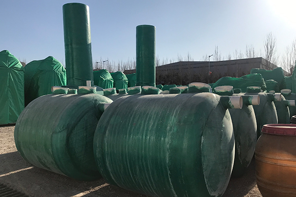 玻璃鋼化糞池廠家是根據(jù)哪些來進(jìn)行報(bào)價的 玻璃鋼化糞池廠家是根據(jù)哪些來進(jìn)行報(bào)價的