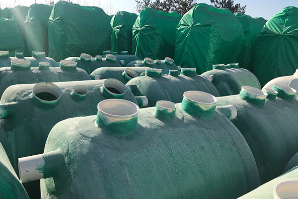 玻璃鋼化糞池出現(xiàn)了堵塞我們該怎么辦 玻璃鋼化糞池出現(xiàn)了堵塞我們該怎么辦